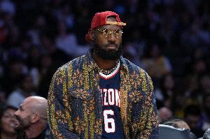 A·史密斯：刷数据并不能让勒布朗成为GOAT 他们现在也无法夺冠